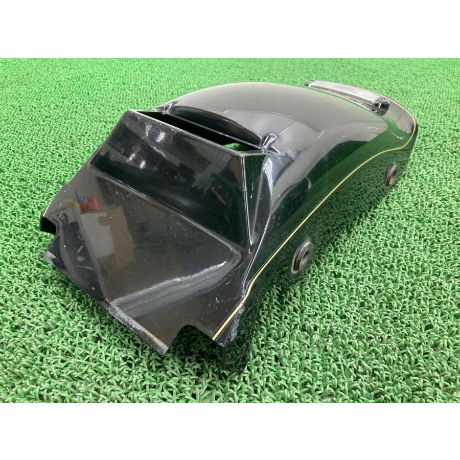 カワサキのエリミネーター２５０のリヤ−フェンダーになります。 カワサキ（Kawasaki） エリミネーター250SE リアフェンダー 黒 35023