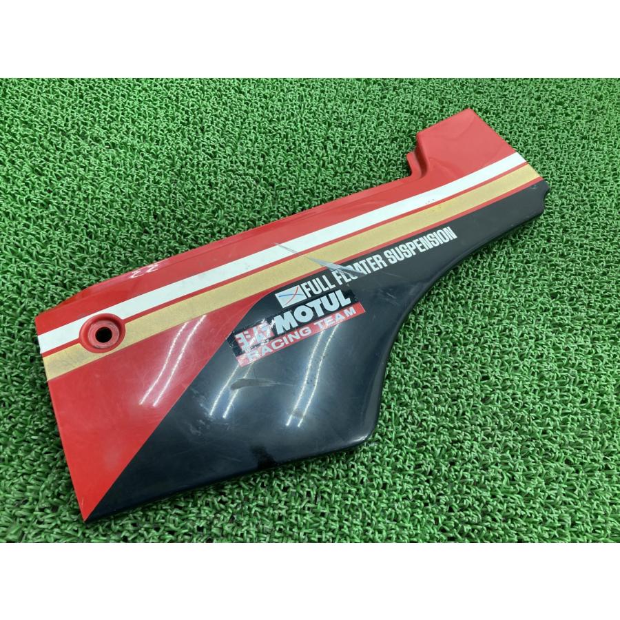 スズキ GSX-R400 サイドカバー 右 赤/黒 04A0 純正 中古 バイク 部品 