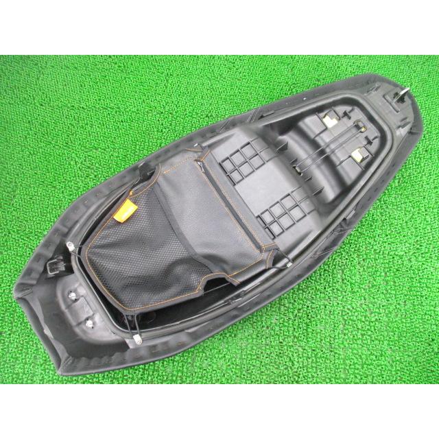 【美品】PCX125　jf81　純正シート ホンダ PCX125 PCX150 シート K97 純正 中古 バイク 部品 JF81