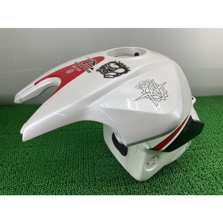ブルターレ910R タンク パール 98337 MVアグスタ 純正 バイク 部品 コケキズ無し 品薄 希少品 アチェルビス製 【中古】 37 MV AGUSTA ブルターレ910R タンク パール 98337 MVアグスタ 純正 中古