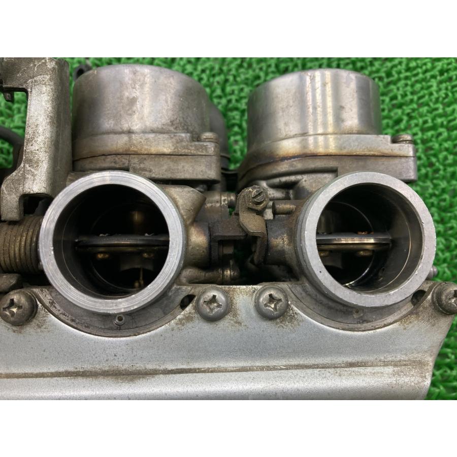 CB750F キャブレター 52E ホンダ 純正 バイク 部品 RC04 修復素材やカスタム素材に 割れ欠け無し 品薄 希少品 【中古】 17 ホンダ（HONDA） CB750F キャブレター 52E 純正 中古 バイク 部品 RC04