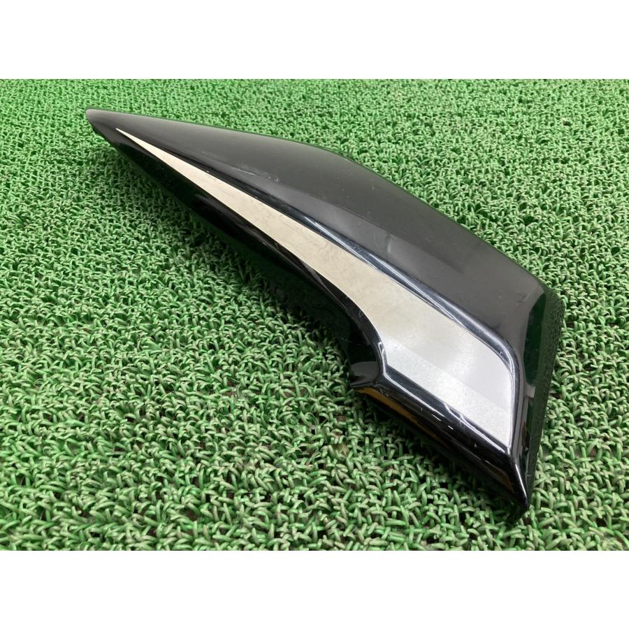 スズキ（SUZUKI） GSR250 サイドカバー 左 黒 48H0 純正 中古 バイク
