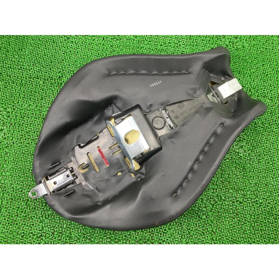XL883L シート ハーレー 純正 中古 バイク 部品 スポーツスター 883 