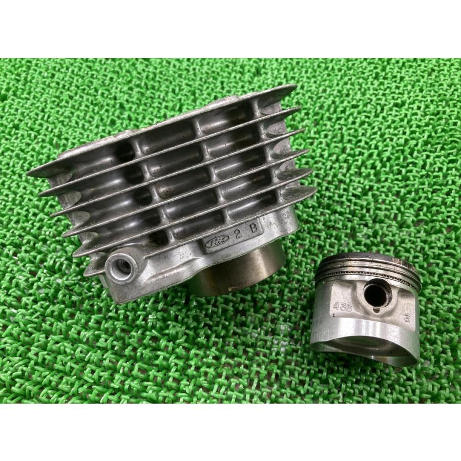 ホンダ エイプ100 エンジンシリンダー HM 2B 純正 中古 バイク ホンダ エイプ100 エンジンシリンダー HM 2B 純正 中古 バイク