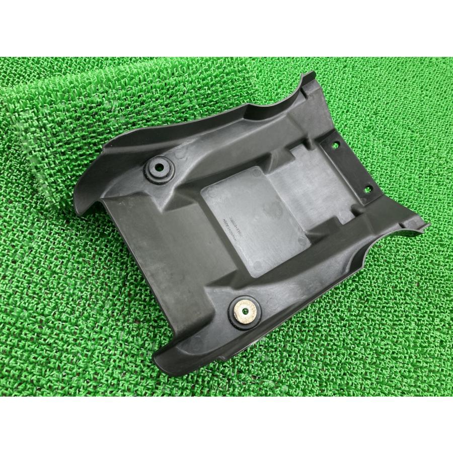 エリミネーター400 純正リアフェンダー&インナーカバーセット カワサキ（Kawasaki） エリミネーター400 インナーリアフェンダー 黒