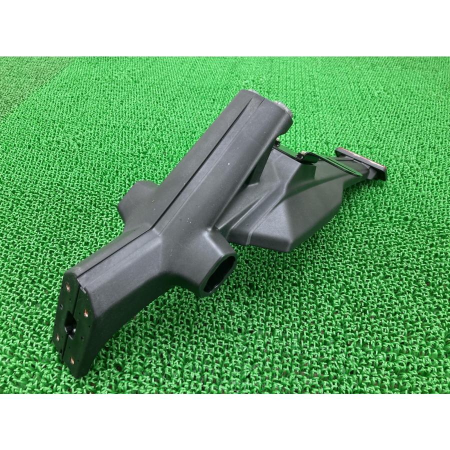 カワサキ（Kawasaki） Z1000 リアフェンダー 35019-0558 純正 中古