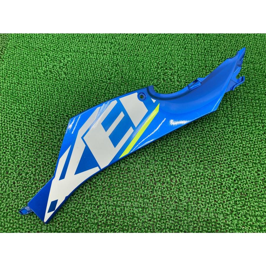 スズキ（SUZUKI） ジクサー150 サイドカバー 左 青M 41KA 純正 中古