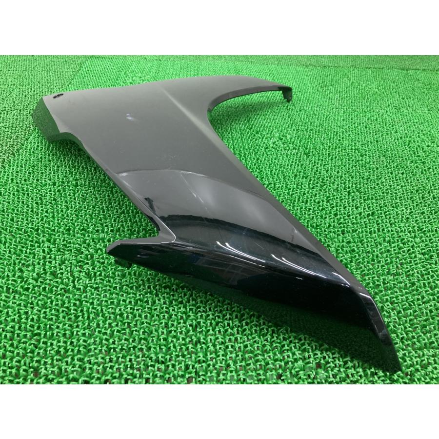 スズキ（SUZUKI） GSX250R サイドカウル 左 黒 20K0 純正 中古 バイク