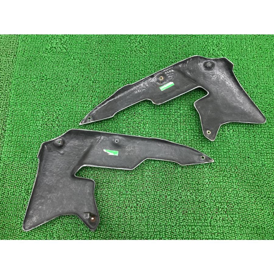 デイトナ製トリッカー シュラウド 左右 黒 社外 中古 バイク 部品 