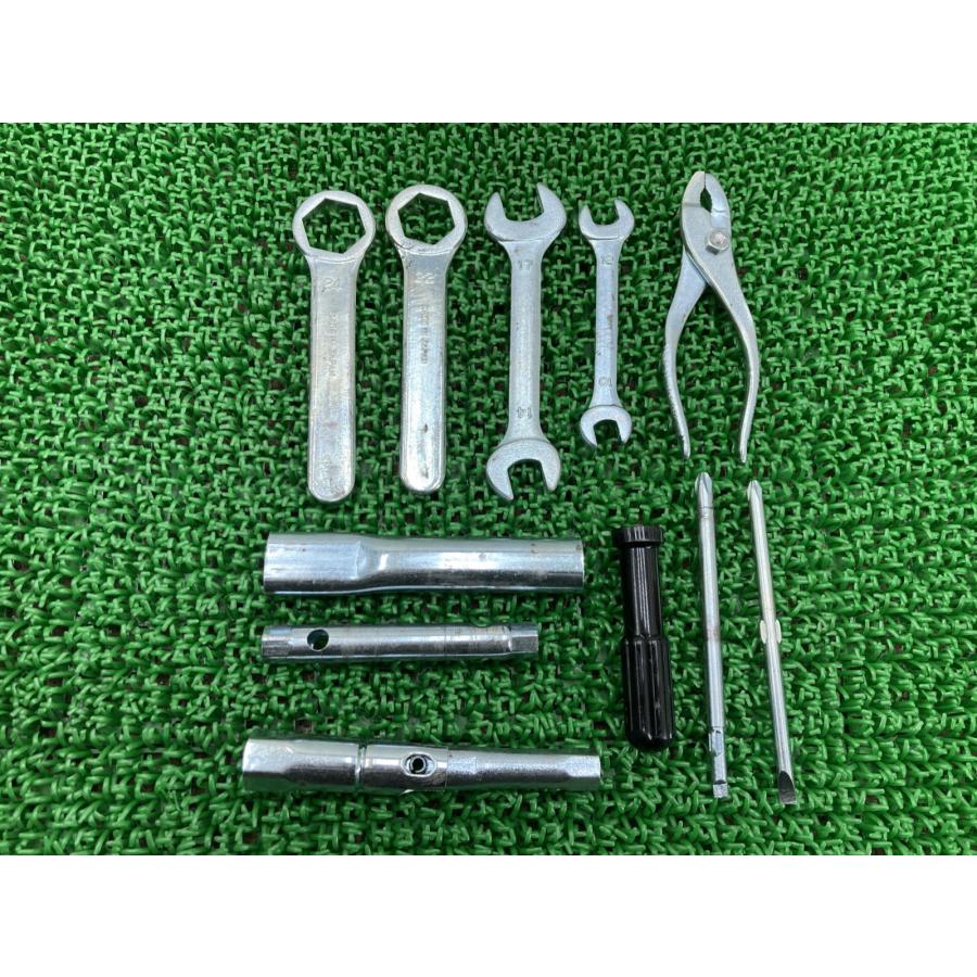 DR-Z400SM リアポーチ カワサキ 純正 バイク 部品 SK43A SK44A 破れなし 車載工具付き 品薄 希少 車検 Genuine 【中古】 20 カワサキ（Kawasaki） DR-Z400SM リアポーチ 純正 中古 バイク 部品