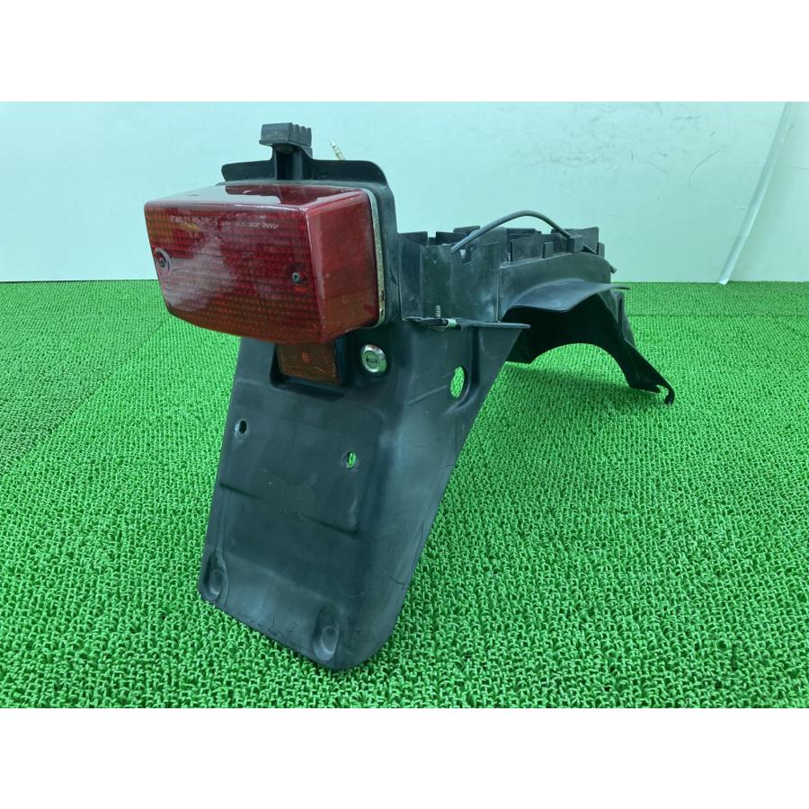 ホンダ（HONDA） CB750 リアフェンダー MW3G 純正 中古 バイク 部品