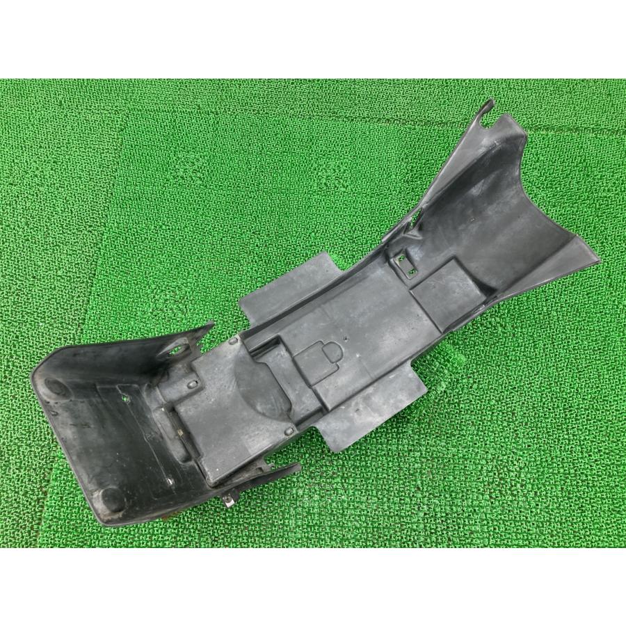 ホンダ（HONDA） CB750 リアフェンダー MW3G 純正 中古 バイク 部品
