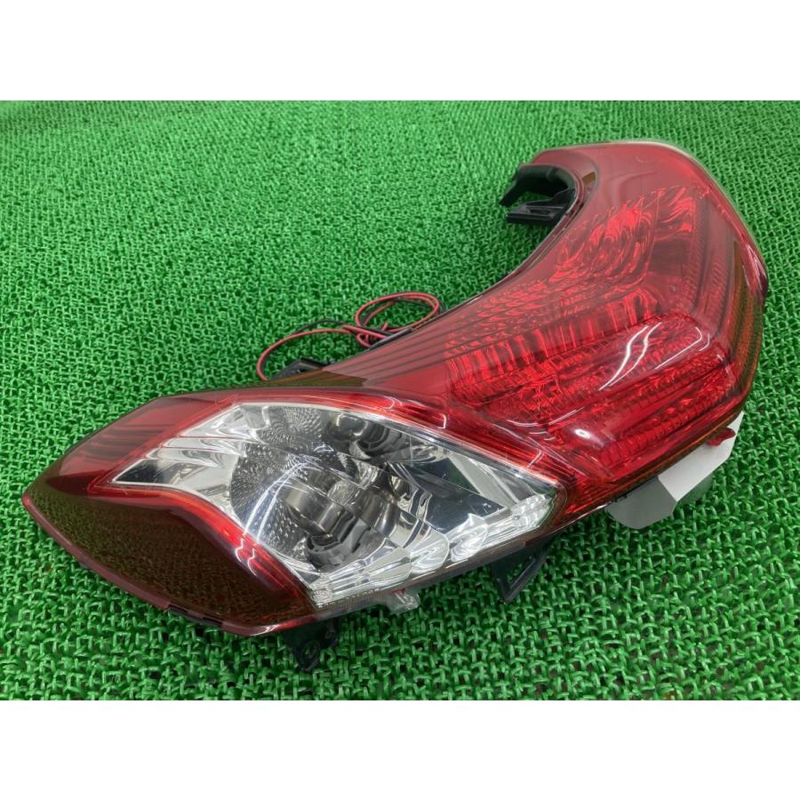 マジェスティ テールランプ 107-0106 ヤマハ 純正 中古 バイク 部品