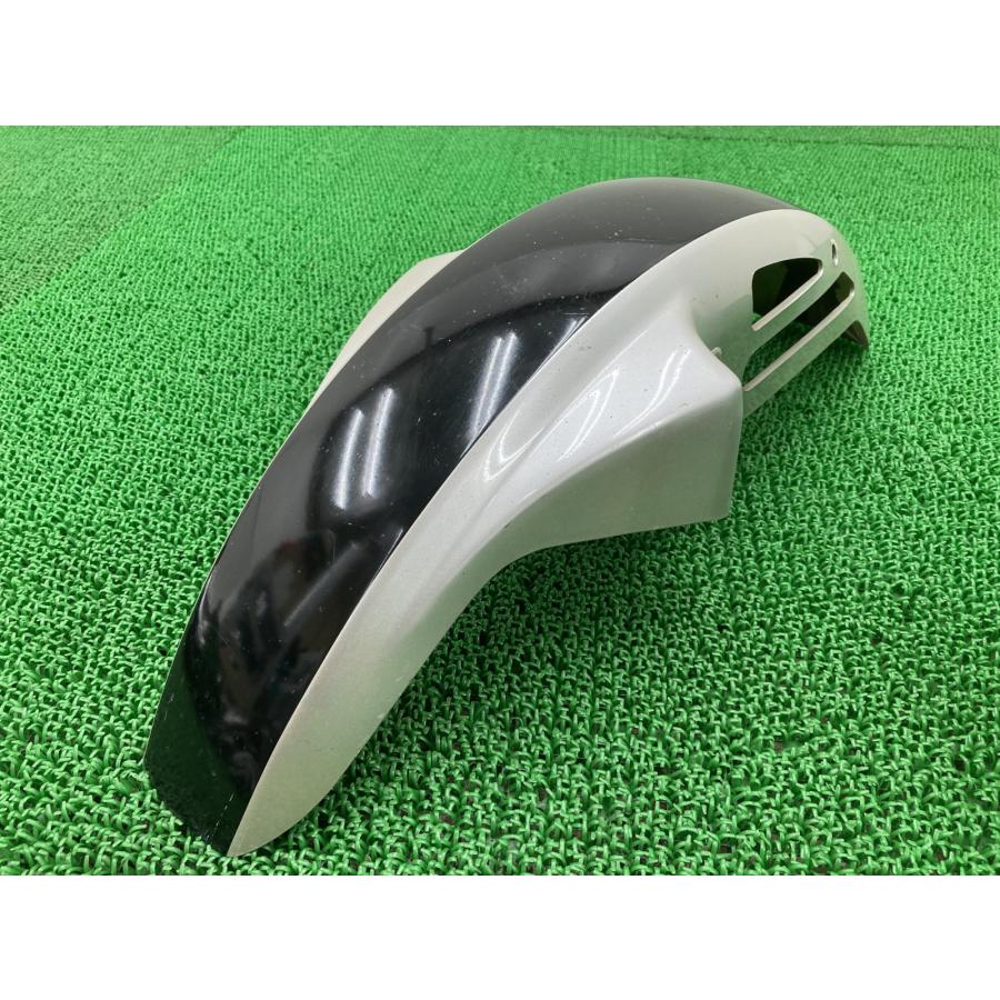 XJ750D フロントフェンダー 黒/銀 ヤマハ 純正 バイク 部品 5G8 当時物 ペイント素材に 割れ欠け無し 品薄 希少品 【中古】 51 YAMAHA（ヤマハ） XJ750D フロントフェンダー 黒/銀 純正 中古 バイク