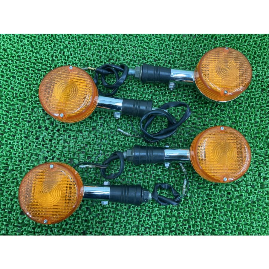 SR400 ウインカー 045-0802 ヤマハ 純正 バイク 部品 RH01J-021*** 4個セット コケキズ無し 割れ欠け無し 品薄 【中古】 49 YAMAHA（ヤマハ） SR400 ウインカー 045-0802 純正 中古 バイク 部品
