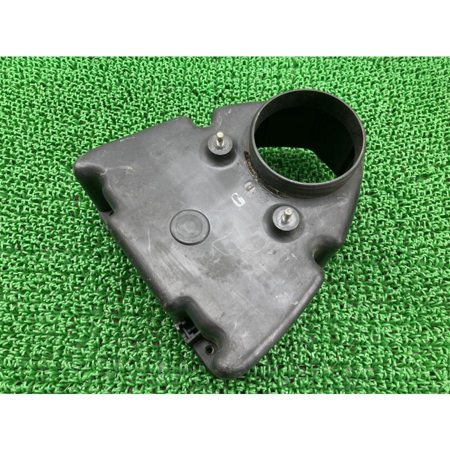 TZR250 エアクリーナーカバー ヤマハ 純正 バイク 部品 3MA 割れ欠け無し 品薄 希少品 車検 Genuine 【中古】 95 YAMAHA（ヤマハ） TZR250 エアクリーナーカバー 純正 中古 バイク 部品