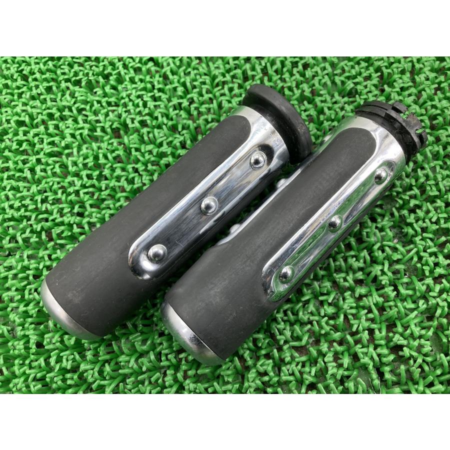 FXDL1450 ハンドルグリップ 左右 ハーレー 純正 バイク 部品 オプション ダイナ 破れ無し コンディション良好 品薄 希少品 【中古】 80 Harley Davidson（ハーレー・ダビッドソン） FXDL1450 ハンドル