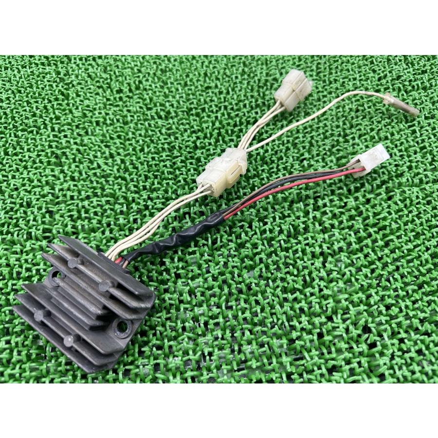 RZ125 レギュレター ヤマハ 純正 中古 バイク 部品 1GV レギュレーター レクチファイアー 機能的問題なし TZR125 車検 Genuine uJ YAMAHA（ヤマハ） RZ125 レギュレター 純正 中古 バイク 部品 1GV