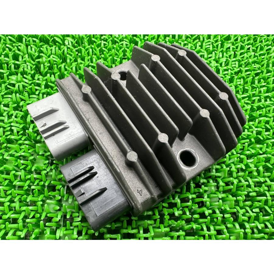 カワサキ（Kawasaki） ZX-10R レギュレター 純正 中古 バイク 部品 ZZ