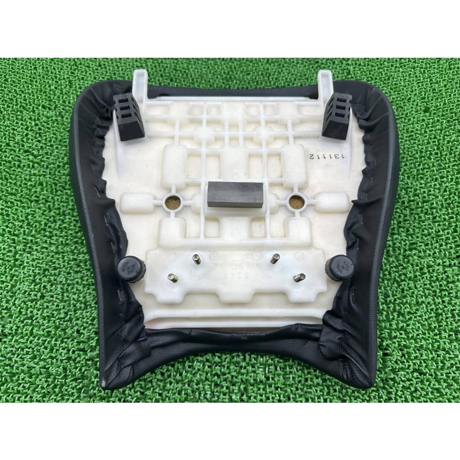 スズキ（SUZUKI） GSX1300Rハヤブサ フロントシート 24F 純正 中古