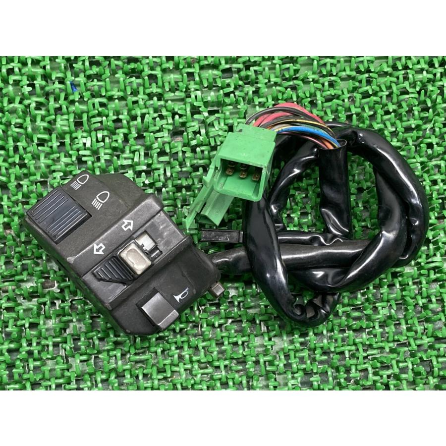 カワサキ（Kawasaki） 250TR ハンドルスイッチ 左 純正 中古 バイク