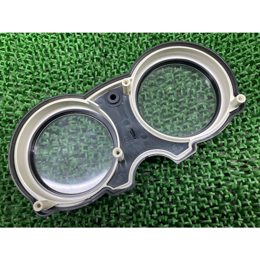 カワサキ（Kawasaki） W650 メーターケース 純正 中古 バイク 部品