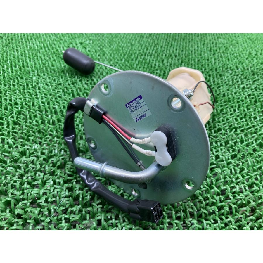 NINJA250 Z250 フューエルポンプ 49040-0763 カワサキ 純正 中古 バイク 部品 EX250P NINJA400 Z400 EX400G フューエルセンサー fK カワサキ（Kawasaki） NINJA250 Z250 フューエルポンプ 49040-0763
