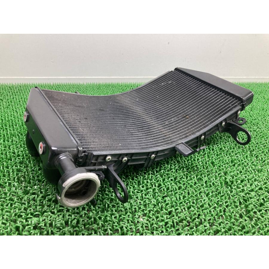 DUCATI（ドゥカティ） M821 ラジエター 純正 中古 バイク 部品 19-21年
