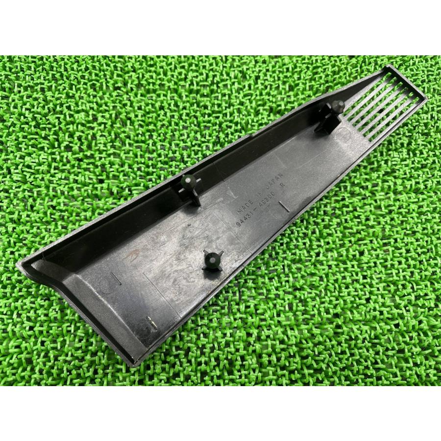 スズキ（SUZUKI） GSX250Sカタナ サイドカバー 右 ガンM 94431-49300