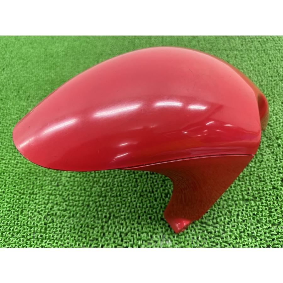 RGV250ガンマSP フロントフェンダー 赤 22D0 スズキ 純正 中古 バイク 部品 VJ23A コケキズ無し 割れ欠け無し 品薄 希少品 tU スズキ（SUZUKI） RGV250ガンマSP フロントフェンダー 赤 22D0 純正