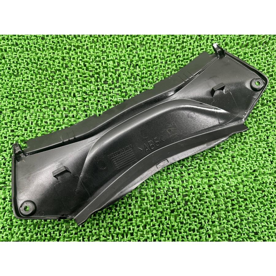 YAMAHA（ヤマハ） YZF-R25 シートカウル 黒 1WD 純正 中古 バイク 部品