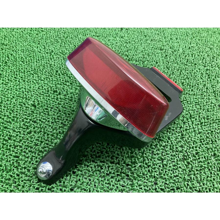 カワサキ（Kawasaki） W650 テールランプ 220-40155 純正 中古 バイク