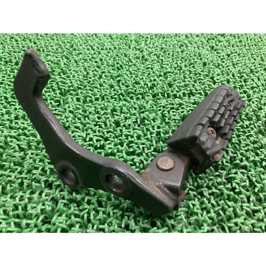 YAMAHA（ヤマハ） SR400 バックステップ 右 純正 中古 バイク 部品 1JR 