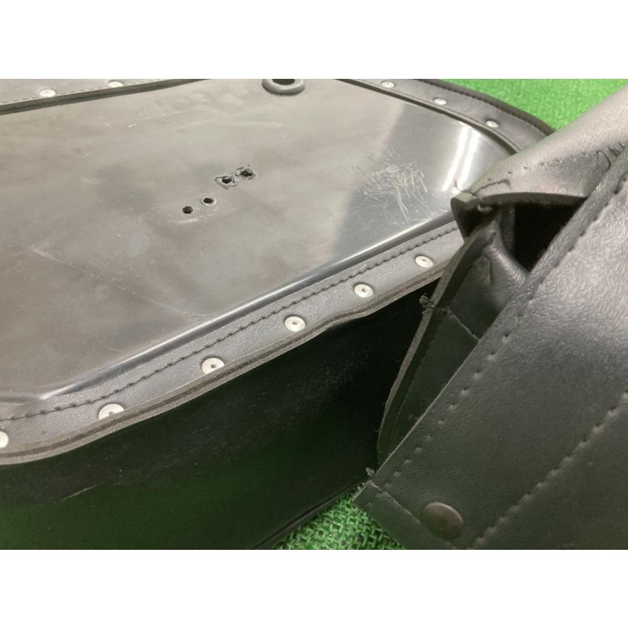 サドルマン製 サイドバッグ 片側 黒 社外 中古 SADDLEMEN サドルメン スタッズ kC サドルマン製ソフテイル サイドバッグ 左右 黒 社外 中古 バイク 部品