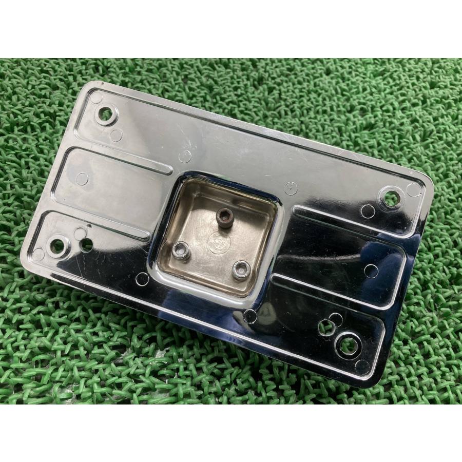 その他】ハーレータンク用レトロエンブレム ボルト取付ステイ付き 中古
