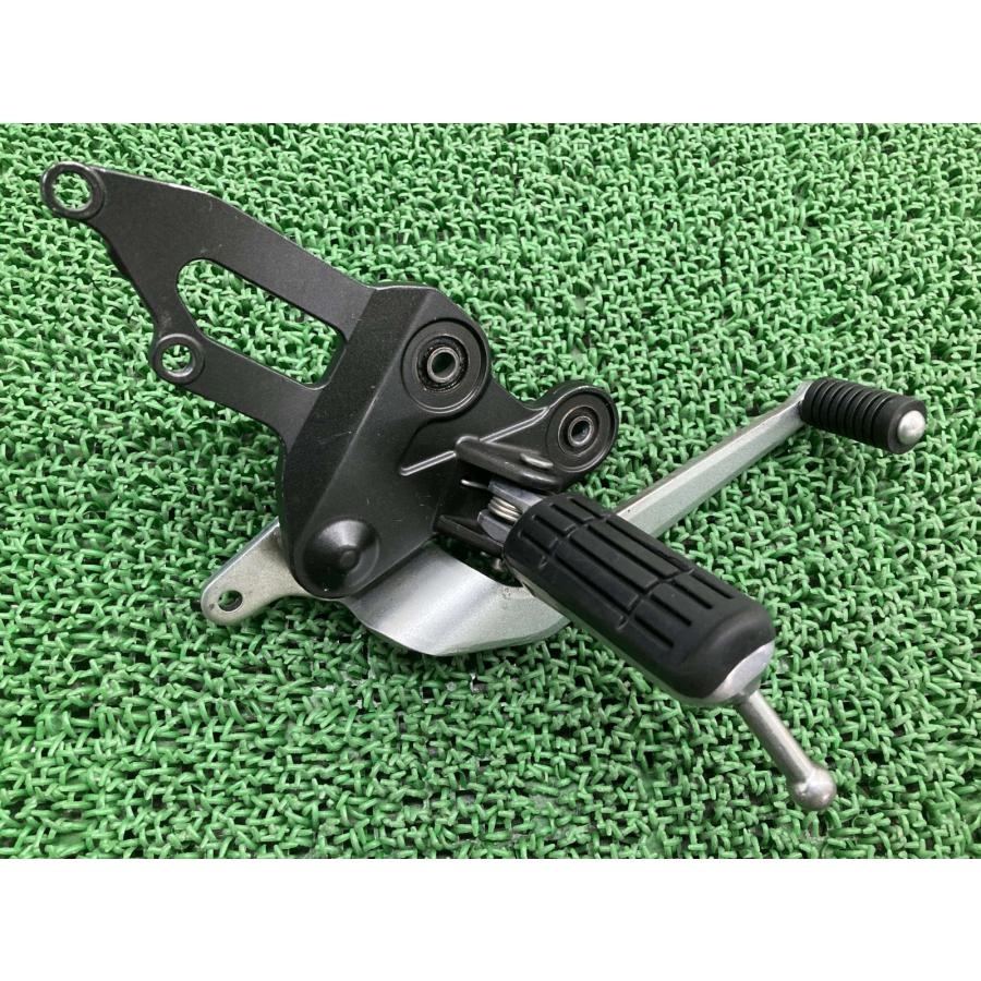 YAMAHA（ヤマハ） MT-07 ステップホルダー 右 1WS 純正 中古 バイク