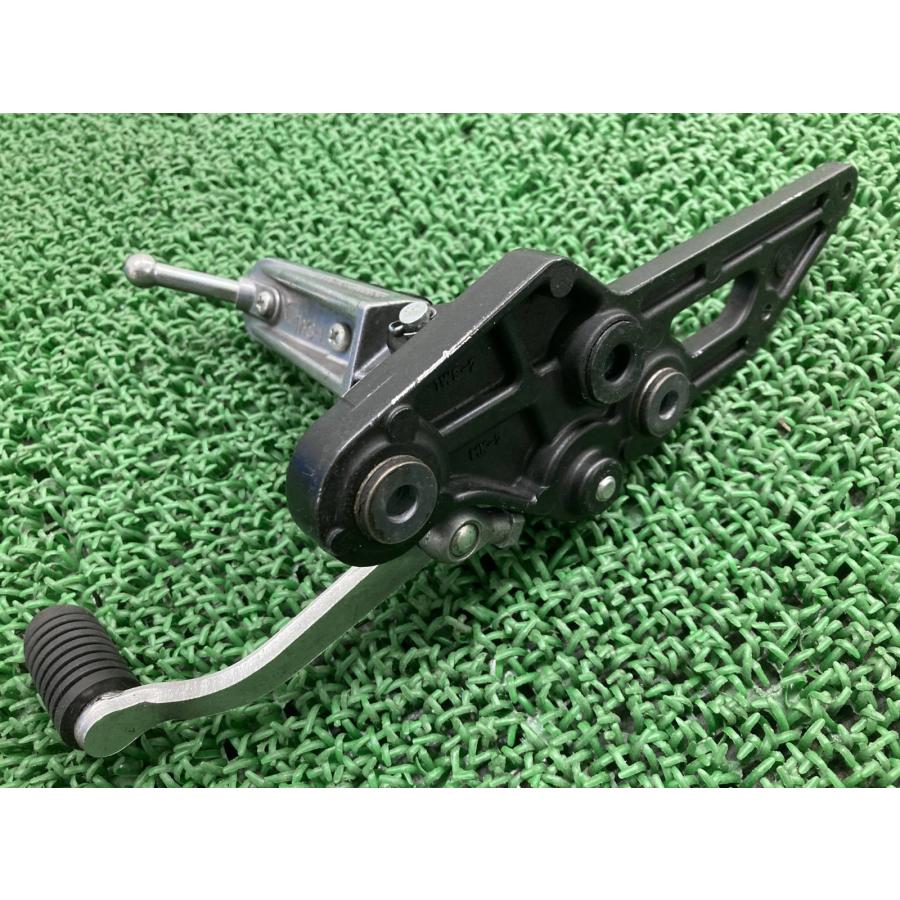 YAMAHA（ヤマハ） MT-07 ステップホルダー 左 1WS 純正 中古 バイク