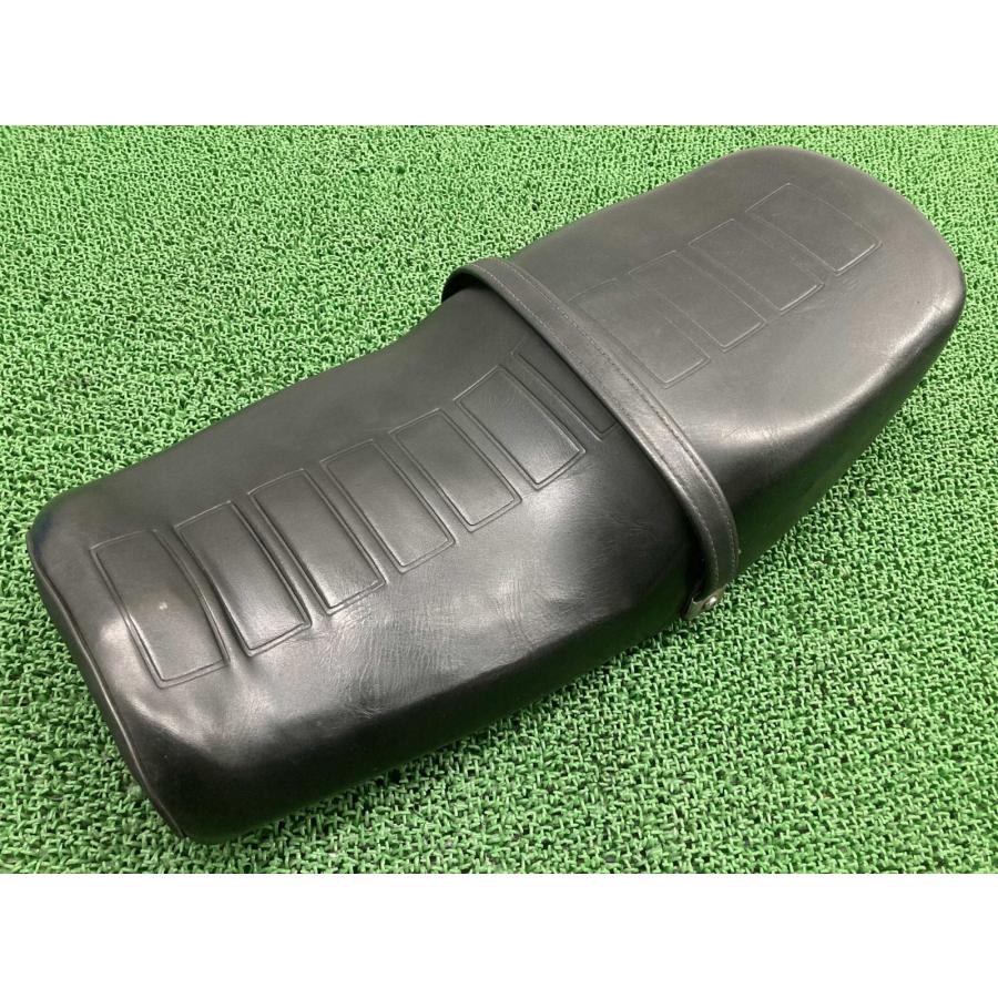 YAMAHA（ヤマハ） RZ250 シート 4L0 純正 中古 バイク 部品 4L3 RZ350 