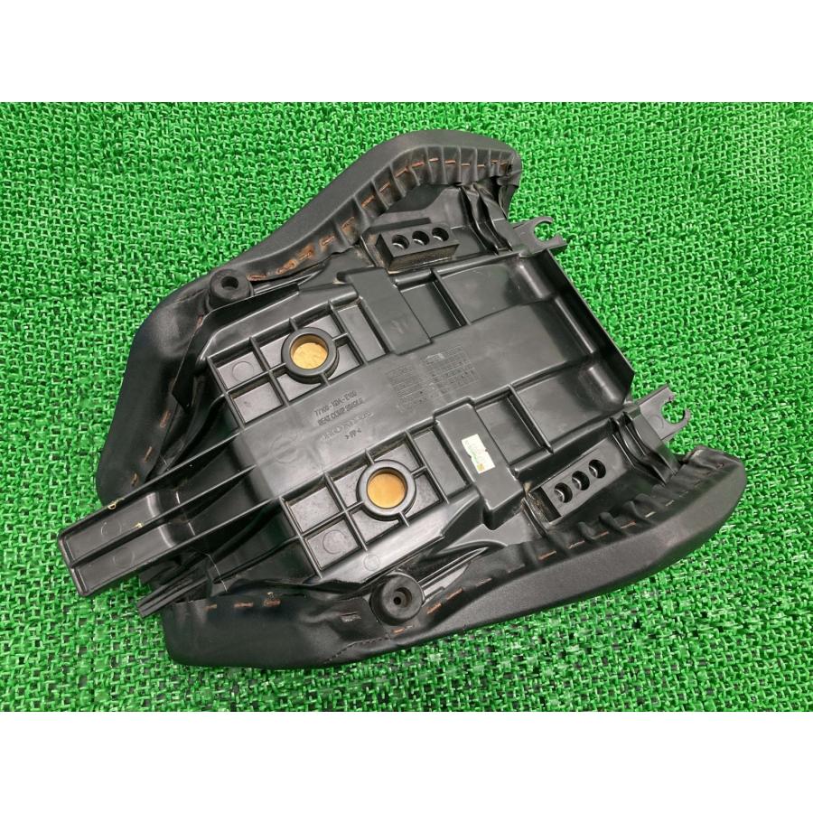 ホンダ（HONDA） CB250R フロントシート K0A 純正 中古 バイク 部品