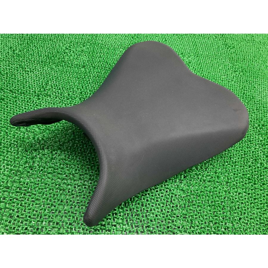 NINJA400 フロントシート 53066-0801 カワサキ 純正 中古 EX400G メインシート ニンジャ400 修復素材や張り替えベースに 品薄 Gs カワサキ（Kawasaki） NINJA400 フロントシート 53066-0801 純正 中古
