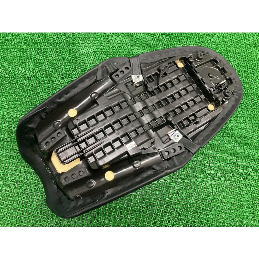 CL250 純正シート 未使用品 ホンダ（HONDA） CL250 シート 黒 K3S 純正 中古 バイク 部品 MC57
