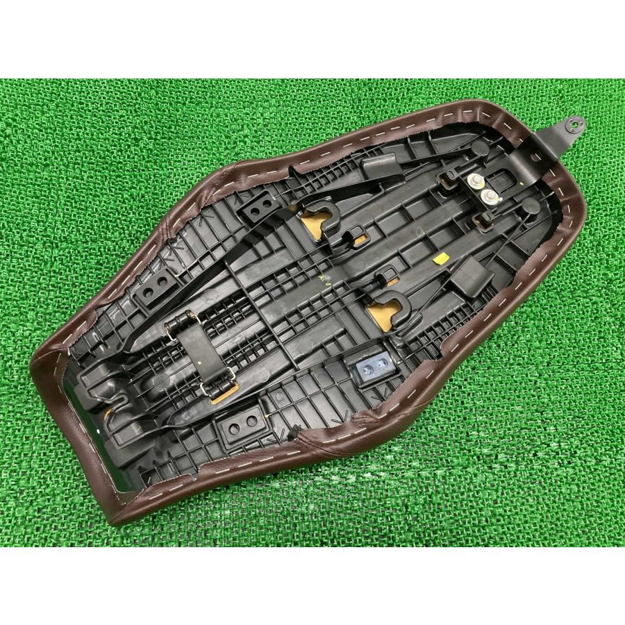 ホンダ（HONDA） GB350 シート 茶 K0Z 純正 中古 バイク 部品 NC59