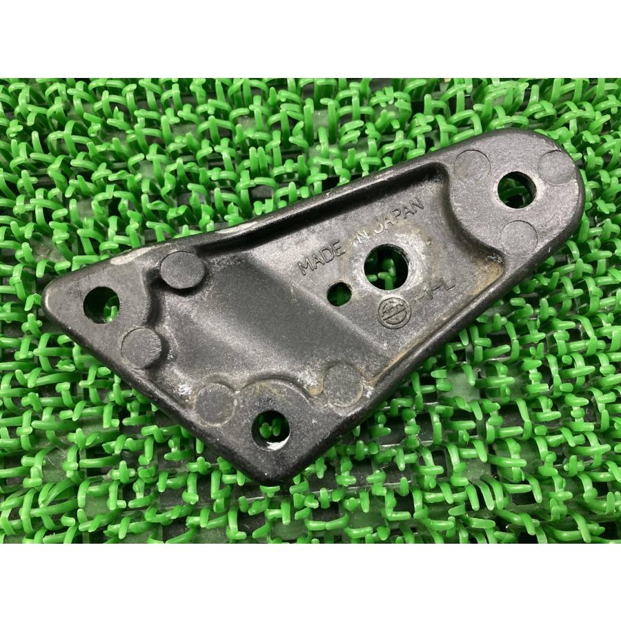 カワサキ（Kawasaki） バリオスII ヘッドライトステー 左 純正 中古 