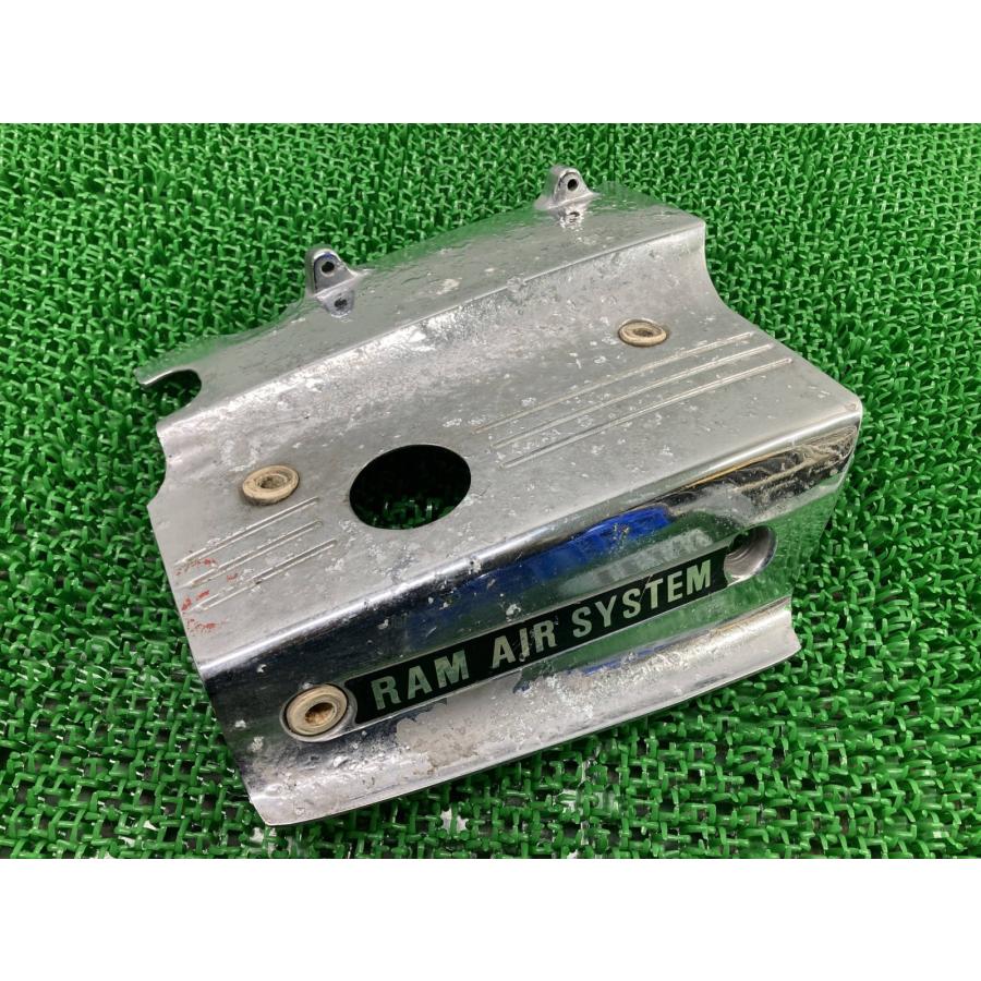 スズキ（SUZUKI） GT380 エンジンカバー 左 1SZ188 純正 中古 バイク