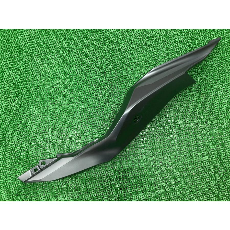 カワサキ（Kawasaki） ZX-4R シートカウル 左 36041-0054 純正 中古