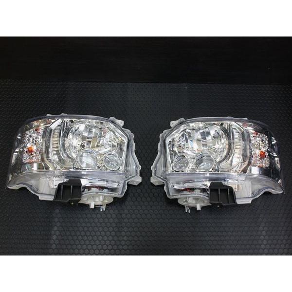 ハイエース 200系 4型純正タイプ LEDヘッドライト クローム