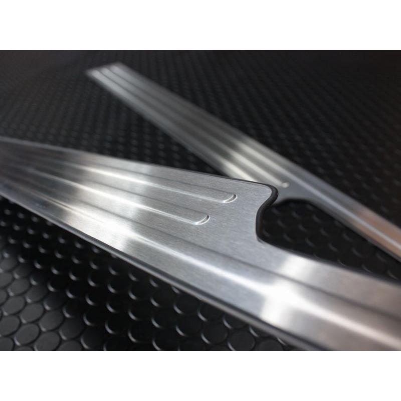 新型 ジムニー JB64 ジムニーシエラ JB74 サイドシルスカッフ