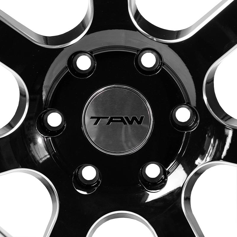 ハイエース 200系 ホイール4本セット TAW Styling6 18X8.0J +37 6H139
