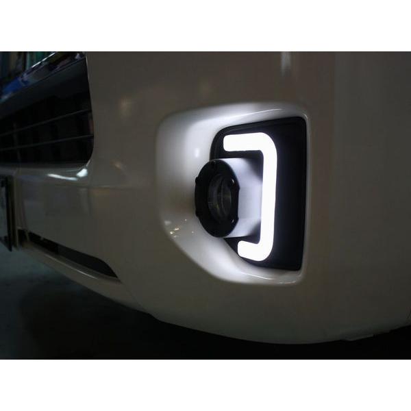 ハイエース 200系 4型 LED BAR デイライトフォグランプ（S-GL DX DXGLパッケージ ワゴンGL グランドキャビン 4型 5型 6型）の画像