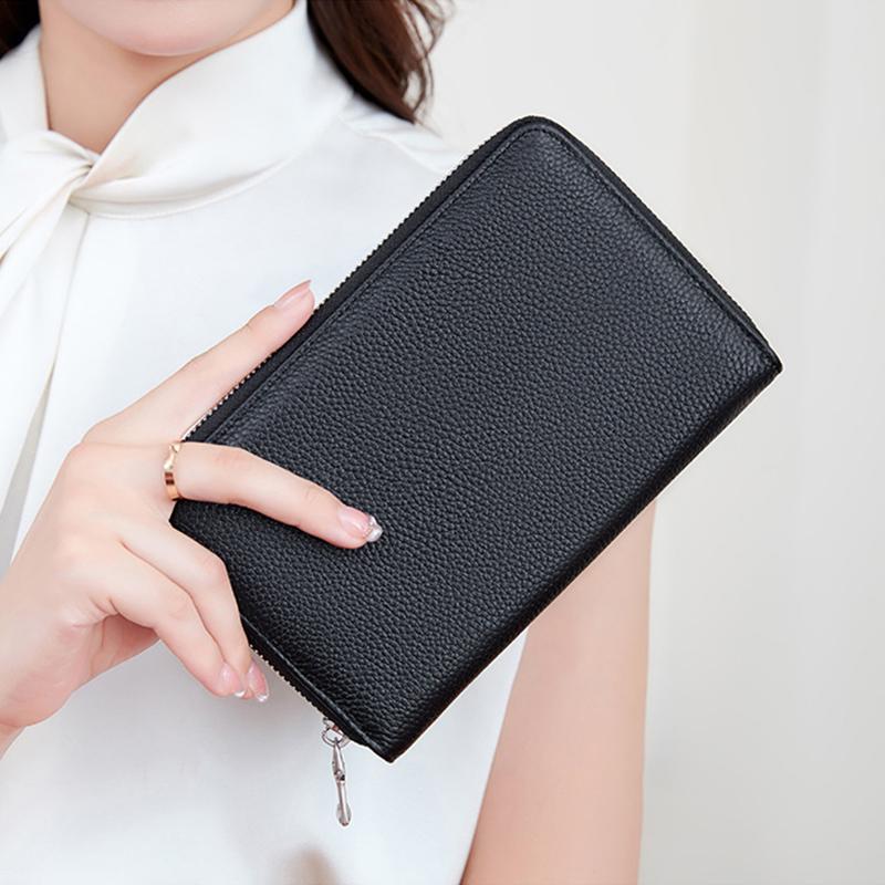 通帳ケース カードケース 磁気防止 スキミング防止 本革 大容量 財布 じゃばら ファスナー付き パスポート マルチケース レディース メンズ おしゃれ プレゼント |  | 14